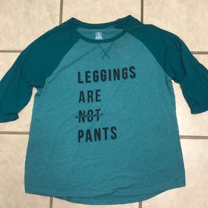 ✨Cute half-sleeve top✨